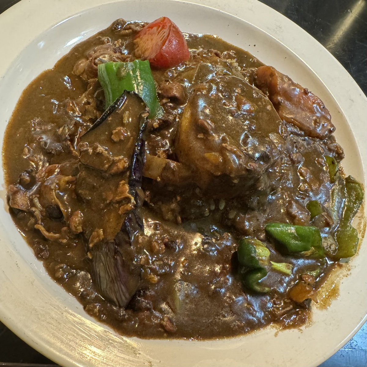 アマゾネスブッチャー
大阪 十三！この日は家カレー！ジャワカレー×スパイス！野菜ゴロゴロ！美味しい！