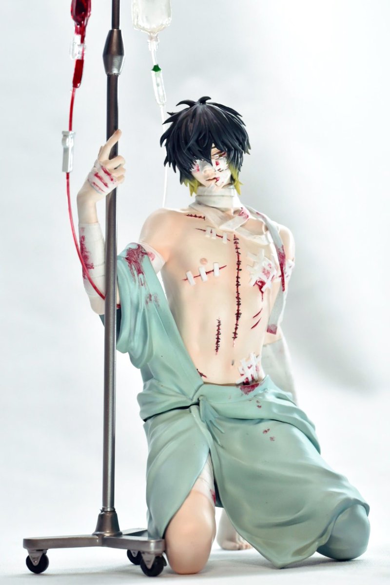 Due to the increasing number of inquiries, We will answer them here. The Towa surgical wear version that we produced has nothing to do with figures made by companies🙇‍♀️
We are amateurs🙇‍♀️