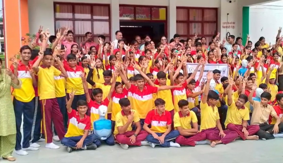 CPR Saves Life tweet media