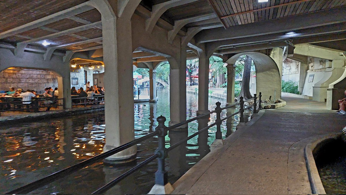 grumpyinnovator's tweet photo. Spending the day in downtown San Antonio, Texas. What I expected was hot concrete and asphalt, what I got was a leafy, cool walk past vibrant canals worthy of @wrathofgnon 's definition of #GoodUrbanism.
Amazing work that's apparently beem going for 80+ years. https://t.co/uEsdeGpgyY