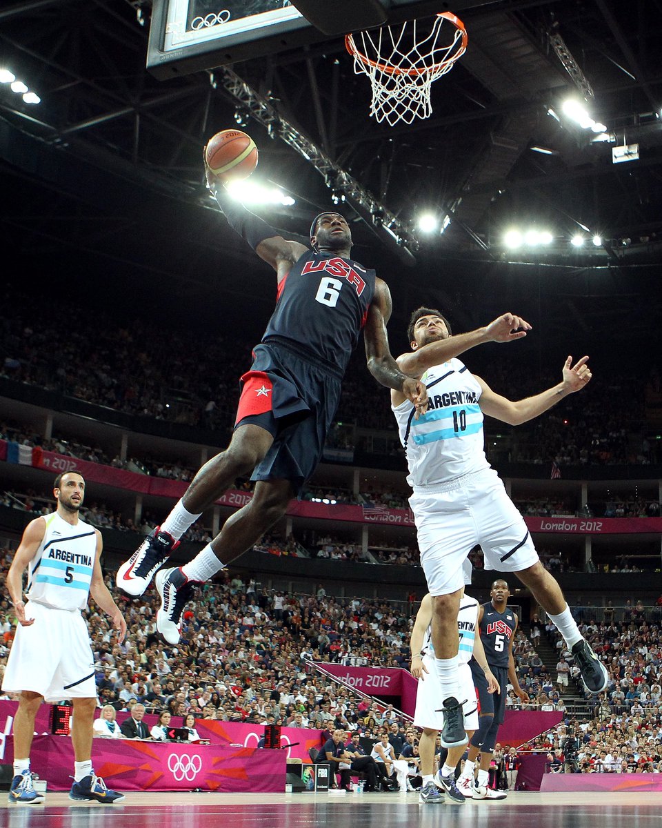NBAJPN's tweet photo. 👑レブロン・ジェームズが12年ぶりに出場した五輪初戦で躍動‼️
#NBAJPN #USABMNT https://t.co/tAiuqxKoFb