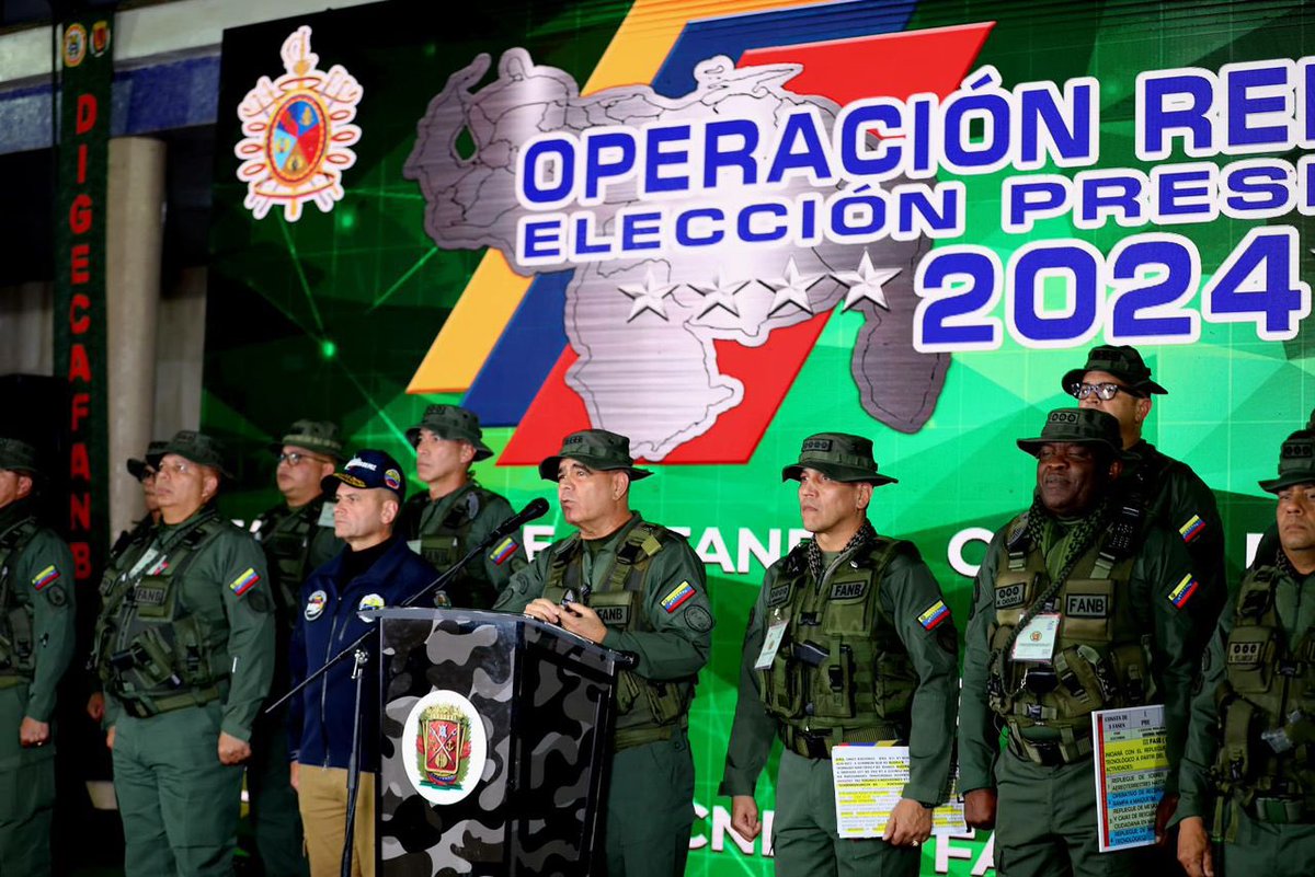 MijpVzla's tweet photo. El Vpdte. Sectorial de Soberanía Política, Seguridad y Paz, GJ. @VladimirPadrino resaltó la máxima participación del pueblo venezolano en el ejercicio del sufragio de forma pacífica. https://t.co/xxQeYurJq8