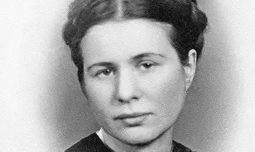 #CelebratingWomen

Look at this woman - Let us never forget!
The world hasn't just become wicked...it's always been wicked.
The prize doesn't always go to the most deserving.
Her name is Irena Sendler
She Died 12 May 2008 (aged 98) in Warsaw, Poland
During WWII, Irena, got