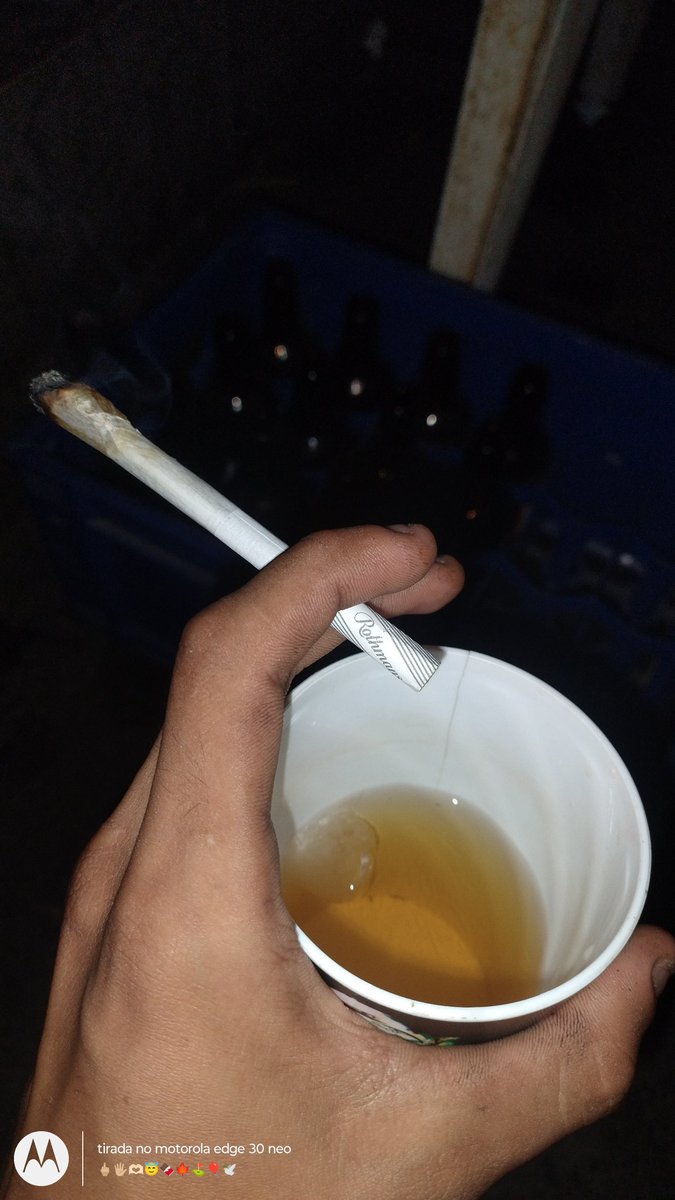 Mó paz aonde nós e cria, só doses fortes 🥃🍁🫣