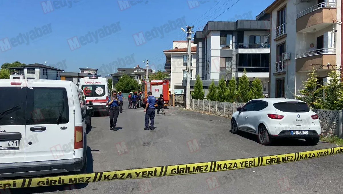 SakaryaMedyabar's tweet photo. Serdivan'da intihar girişimi! Polis binayı boşalttı

HABERİ OKUMAK İÇİN LİNKE TIKLAYINIZ

https://t.co/dSwDIAllED https://t.co/T9pG6J7dP4