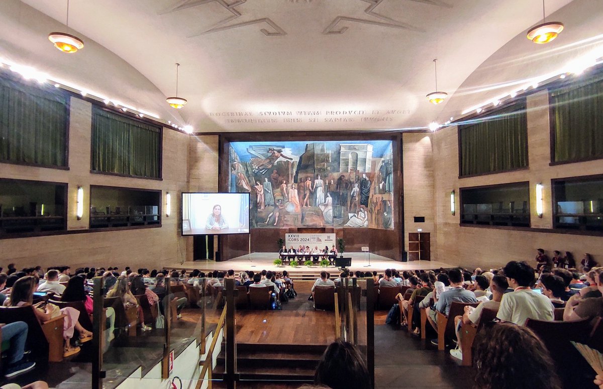 Kicking off #ICORS24 <a href="/SapienzaRoma/">Sapienza Università di Roma</a> with >800 #Raman lovers
