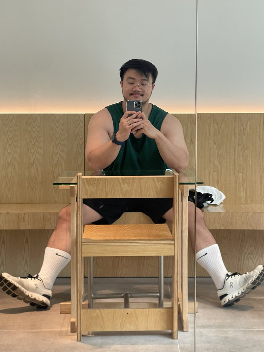 j_phurit's tweet photo. Matcha for everyone 💚🍵 #mtchbkk #matcha #greentealover #phxph @phriezt https://t.co/2yzXQnii0f