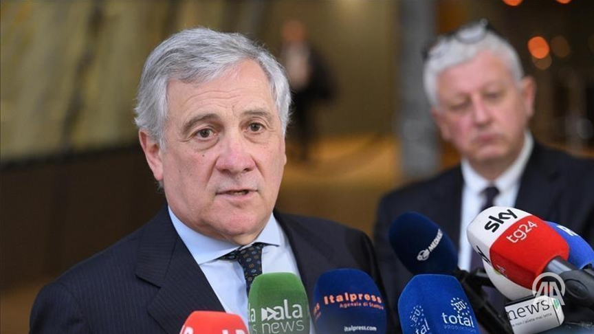AlertaNews24's tweet photo. 🇮🇹🇻🇪 | AHORA - VENEZUELA VOTA: El ministro de Asuntos Exteriores de Italia, Antonio Tajani, cuestiona si los resultados de las elecciones venezolanas 'realmente reflejan la voluntad del pueblo'. https://t.co/dzAlM8Ked2