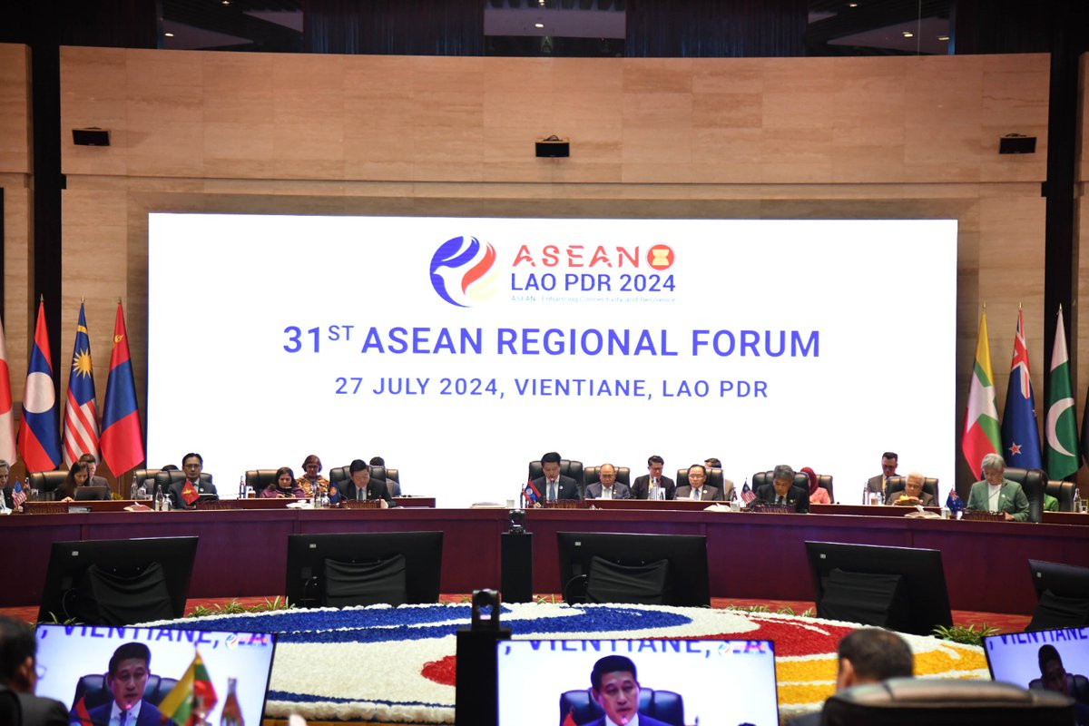 State Minister of Foreign Affairs addresses 31st Ministerial Meeting of the ASEAN Regional Forum

More:mfa.gov.lk/smfa-addresses…

#DiplomacyLK  #lka