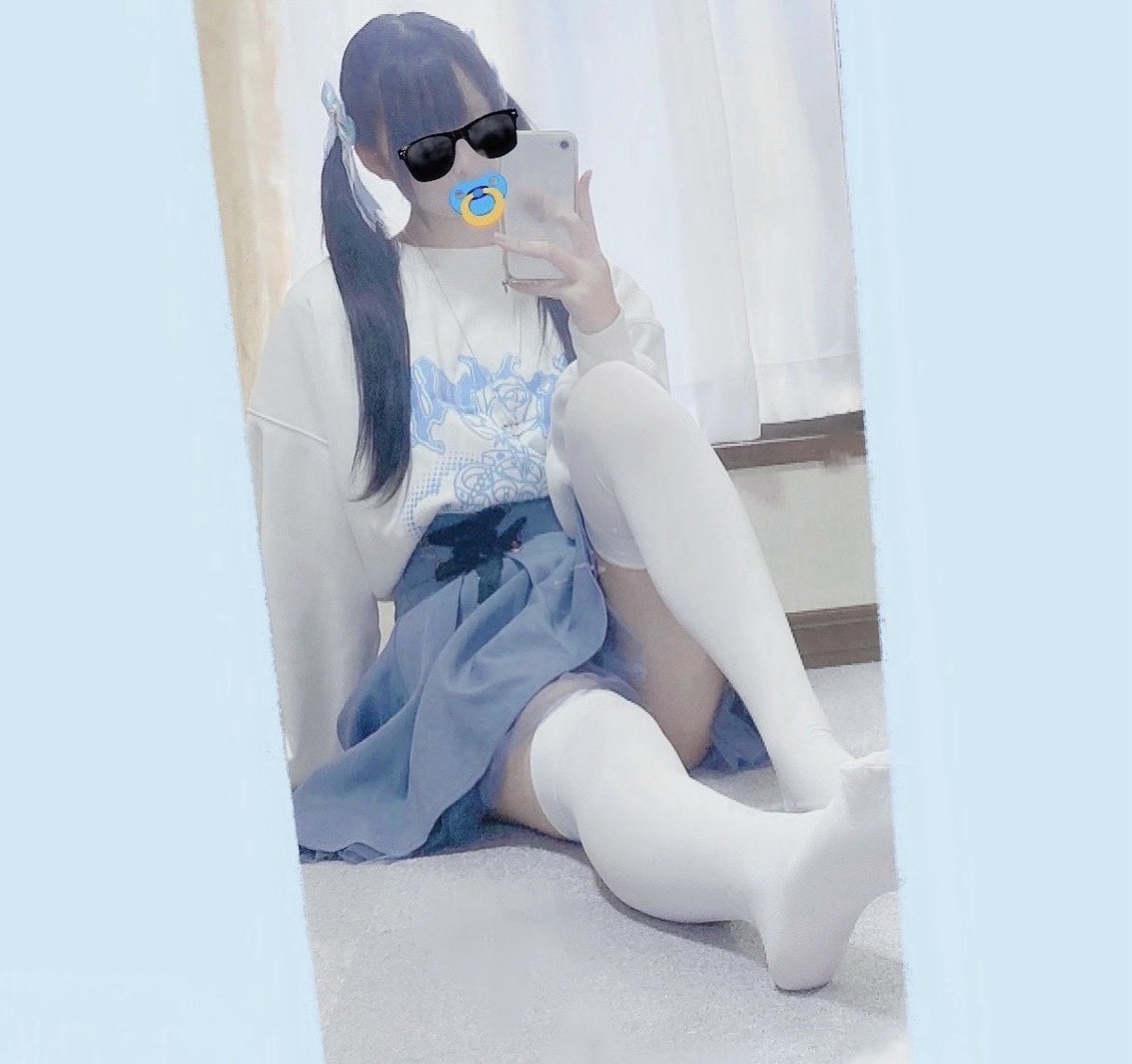 ramuwan0's tweet photo. ⸜ෆ⸝‍

#雰囲気 #雰囲気好きな人と繋がりたい #雰囲気界隈さんと繋がりたい #雰囲気界隈 #片目界隈と繋がりたい #自撮り界隈 #量産型女子 #美男美女さんとつながりたい #ニーハイ #脚フェチ https://t.co/ooTwPDlBbl
