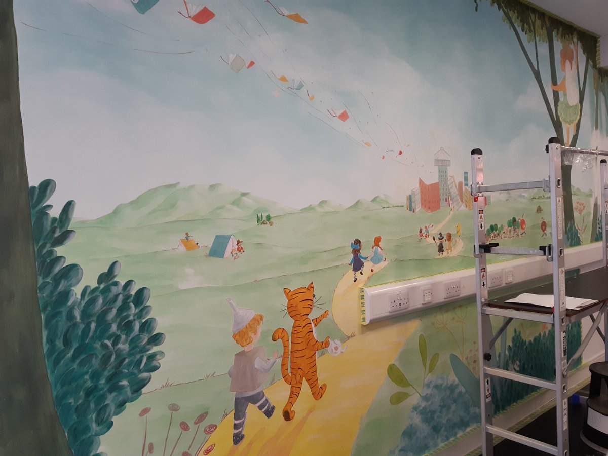 BarnetLibraries's tweet image. Enjoy the latest #finchleychurchend #mural images. Thanks to #childrensbookillustrator @Shanarama_ns (ow.ly/2qOB50SLTXu), it looks amazing! More about the #mural story at ow.ly/8cAk50SLTXv. Pop into #finchleychurchend &amp;amp; see it!