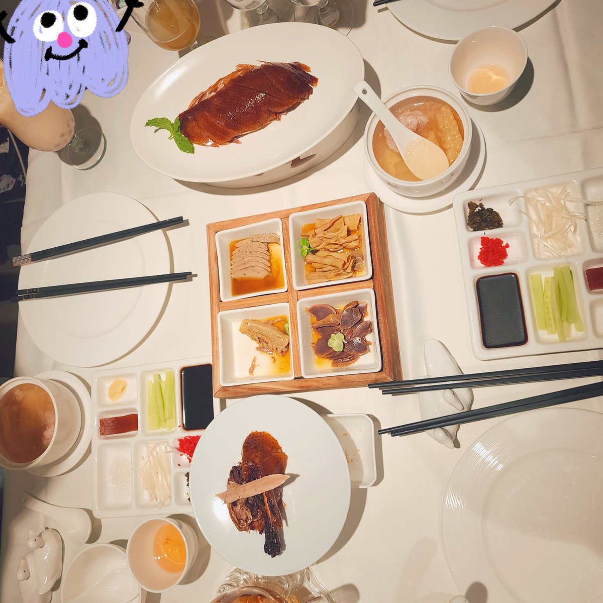 _tillthetop's tweet photo. 순영이 보러왔다가 신나게 베이징 관광중😋 중국 음식 너무 맛있당💕 몇번이고 다시 오고 싶은 도시니까 울 기염둥이 너무 걱정하지 말구 일단 푹 쉬자 ><🩷🩵  다음에 봐😊 https://t.co/pIKxMiwNQA