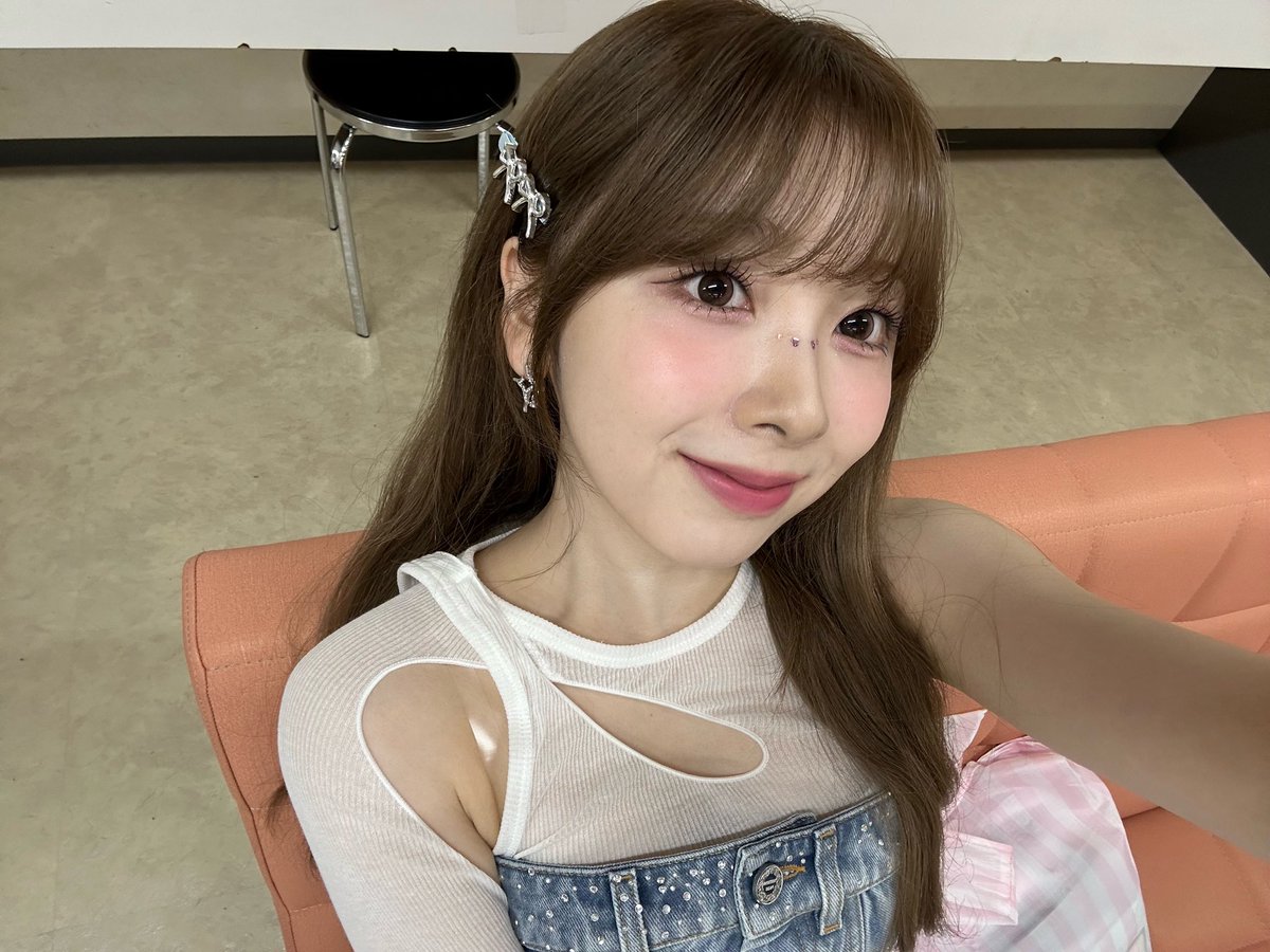 niziubbl's tweet photo. MH 🐰 240729 - 15:03

: Thank you for yesterday 🩵 https://t.co/M1Zopi43fP