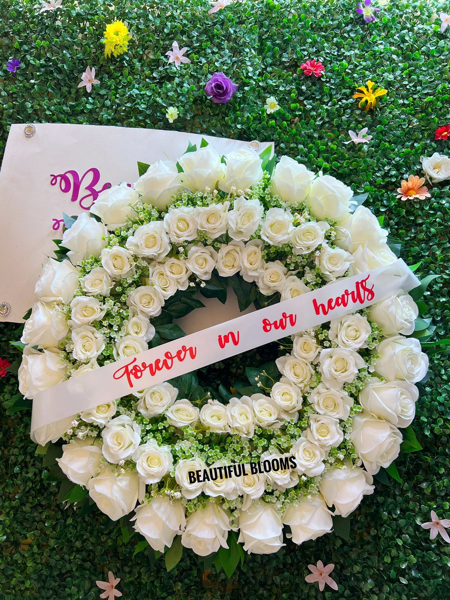_flower_shop's tweet photo. Our funeral wreaths are a gentle embrace during a time of loss🩶
Send us a dm for enquiries and bookings.

#funeralflowers #enuguflorist #enuguflowershop #floraltribute #flowerarrangement #funeralwreath #funeralwreathsinenugu #flowerdeliveryenugu #flowershopinenugu https://t.co/tbRTueJtPx