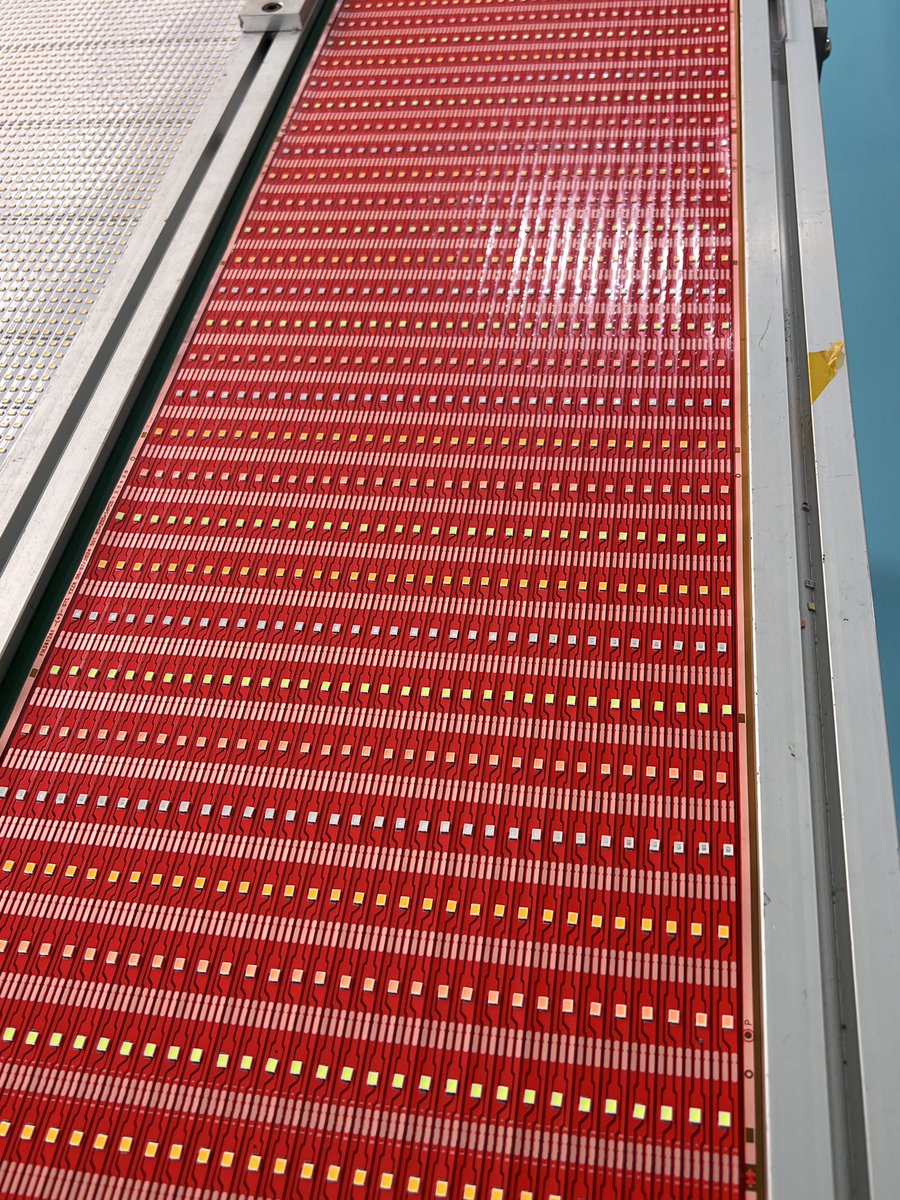 springartled's tweet photo. Skd led strip-Support customization 
Low voltage,54 leds per meter 
Color:Green,Red,Blue,Golden 
Welcome to customize!
#skd #skdstrip #factory #customize https://t.co/r2HKPUjnZQ