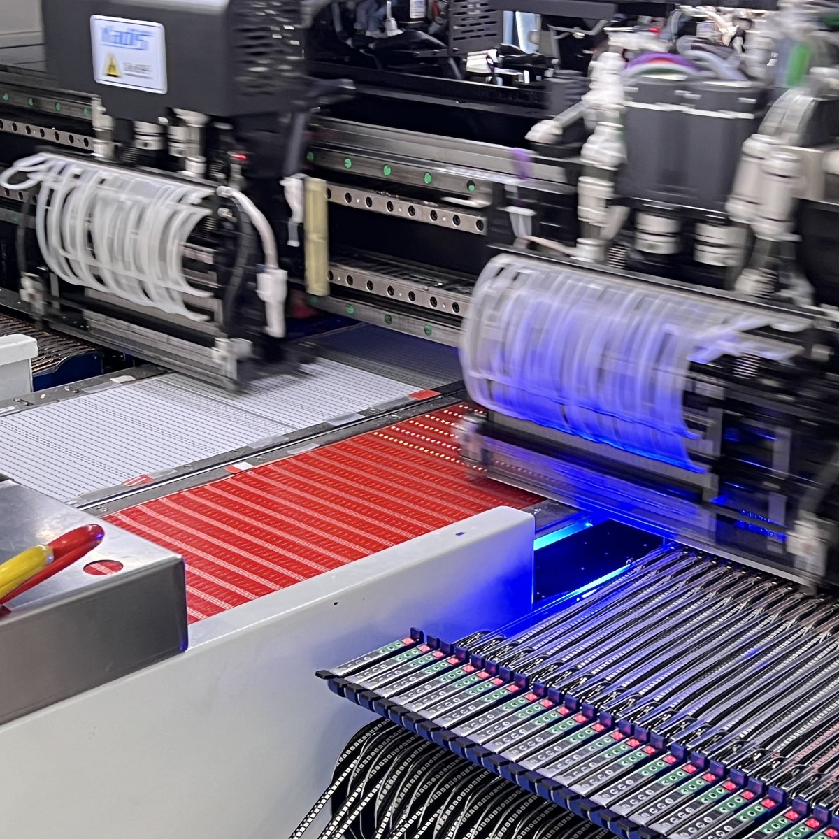 springartled's tweet photo. Skd led strip-Support customization 
Low voltage,54 leds per meter 
Color:Green,Red,Blue,Golden 
Welcome to customize!
#skd #skdstrip #factory #customize https://t.co/r2HKPUjnZQ