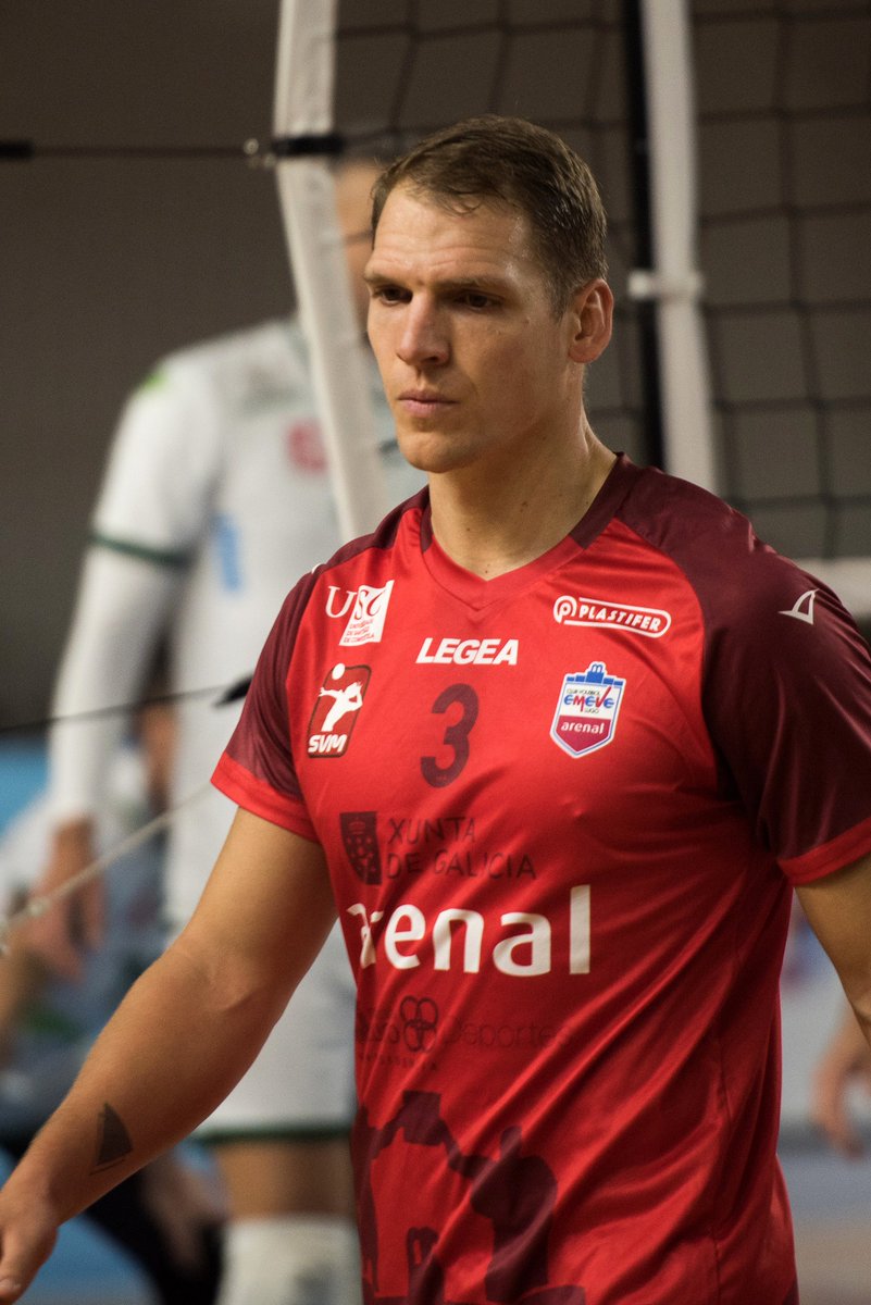 LEGEA_official's tweet photo. Uniti insieme per un'unica passione. 📷

 @cvemevelugo veste LEGEA 

#sponsorship
​#keeprunningwithus
#cvemevelugo ​
#sponsor
#volley https://t.co/zdEzHjS0hI