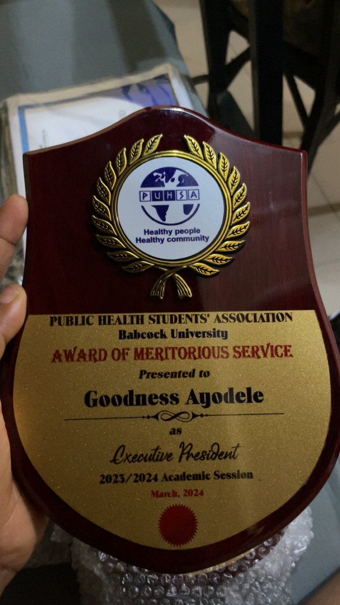 GoodyyyyyTim's tweet photo. Woke up as graduate 🧑‍🎓 

Executive President of the Public Health Students’ Assoc.  ✅ 23/24

Public Relations Officer of the Public Health Students’ Assoc.  ✅ 22/23 

Course Representative (300l) 22/23 ✅

Class Senator (200l) of the Public Health Students’ Assoc. 21/22 ✅ https://t.co/NjVtOFrkFK