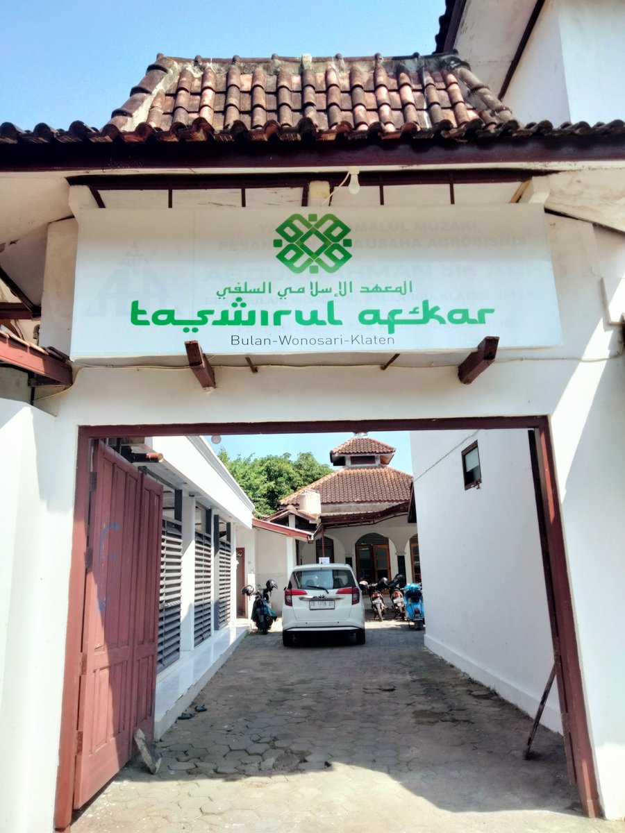 nurhasannn's tweet photo. Informasi pendaftaraan dan penerimaan mahasantri baru Pondok Pesantren Taswirul Afkar
Bulan-Wonosari-Klaten
Yang diasuh oleh Romo Kiai Haji @savicali

https://t.co/KwUMMi994l https://t.co/9kkhmeytzi