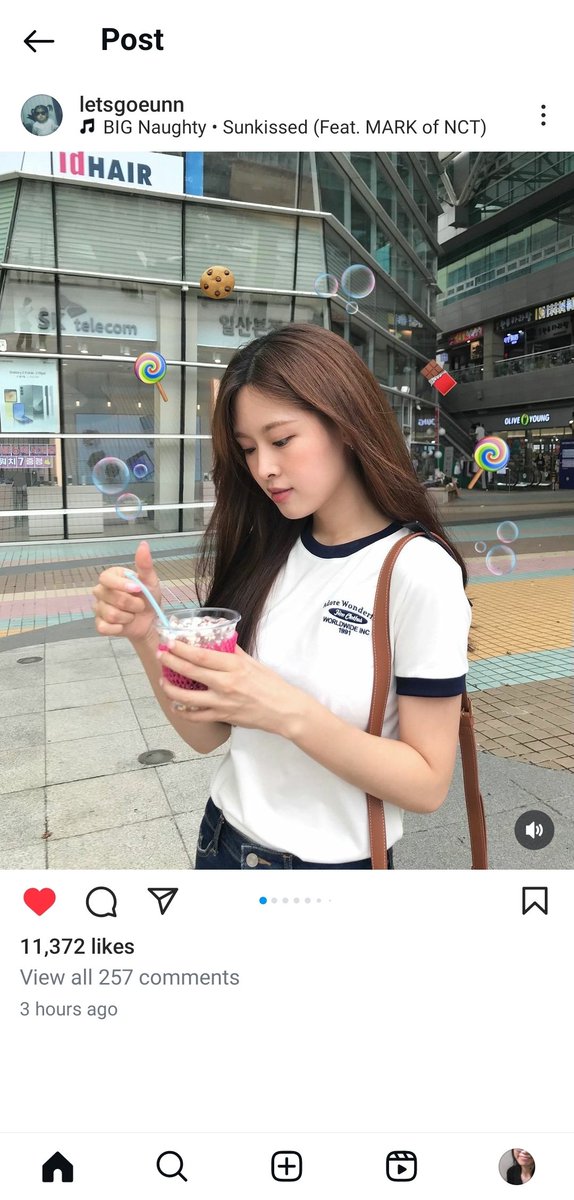 chaoslush's tweet photo. sampe detik ini gue betah banget liatin post-an koeun. geser-geser fotonya sambil dengerin lagunya. terus salting sendiri gak jelas☺️ https://t.co/SRjwk0lXFb