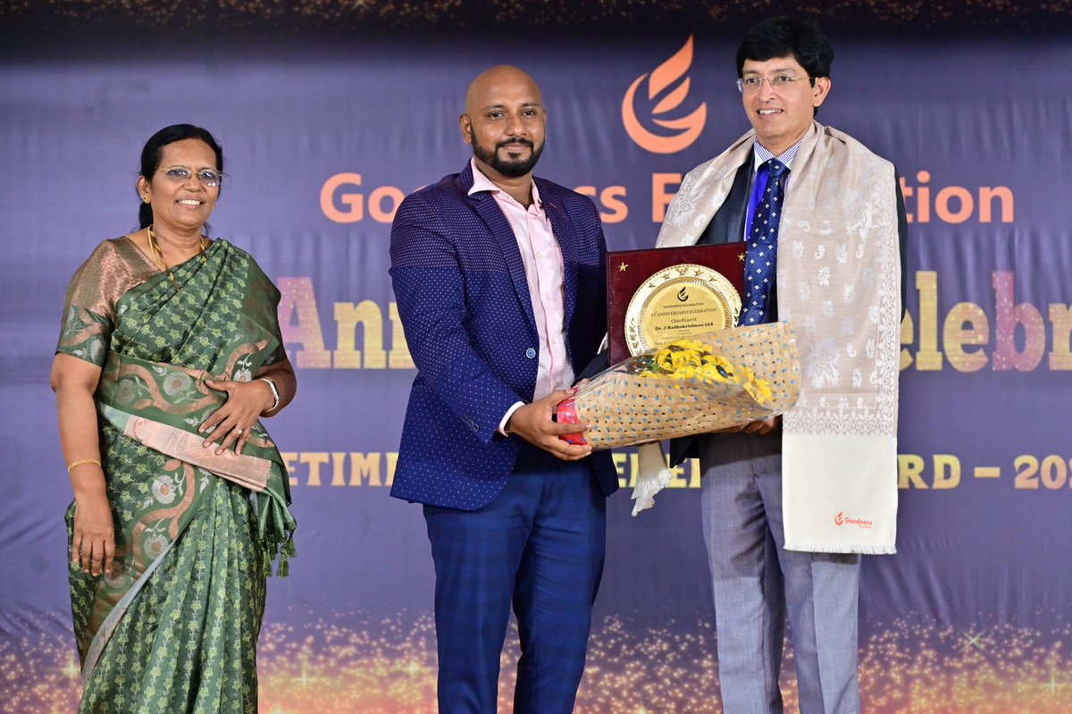 goodnessfdn's tweet photo. #10thAnniversary Celebration of #GoodnessFoundation and Goodness Lifetime Achievement Awards - 2024. Chief guest Dr. J Radhakrishnan IAS @RAKRI1, Guest of Honour -@ActorSanthosh, @adman_sam and Rev.Dr.Rajah Prabhakar. We celebrated eight graduating children with certificates. https://t.co/6Eyat65SYH