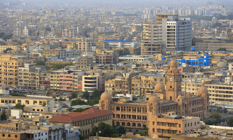 SajithaBegum11's tweet photo. As per the Forbes Advisor list, #Karachi has been ranked as the second riskiest city for tourists with dangers accumulating from natural disasters, #terror attacks, crime, violence, and #economic vulnerabilities. #FailedStatePakistan https://t.co/mHvODxDw6g