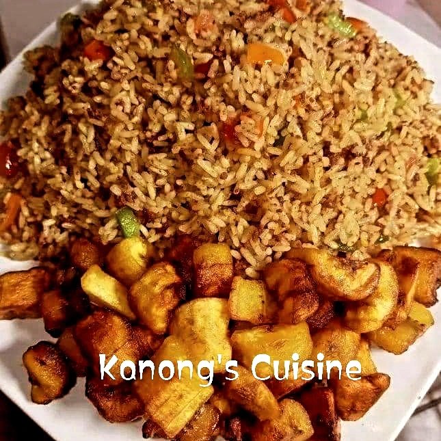 chef_kanong's tweet photo. Happy new Week fam. How can we be of service to you today? 
Kanong's cuisine sells very taste good meals and we deliver around Abuja and we also offer catering services for all types of event nationwide .#abujafoodvendor #abuja #bestcuisine #cheflife #Trending #bbnaijaseason9 https://t.co/yXgAvXw5YH