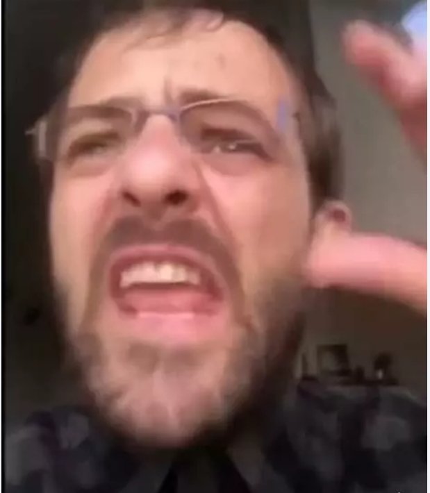 Killingcrossove's tweet photo. @padamecour Elles devaient arriver en train de Lille vendredi, mais le train n'est jamais entré en gare, le conducteur s'est expliqué devant les médias. 🤷 https://t.co/NkmFkWxNCZ