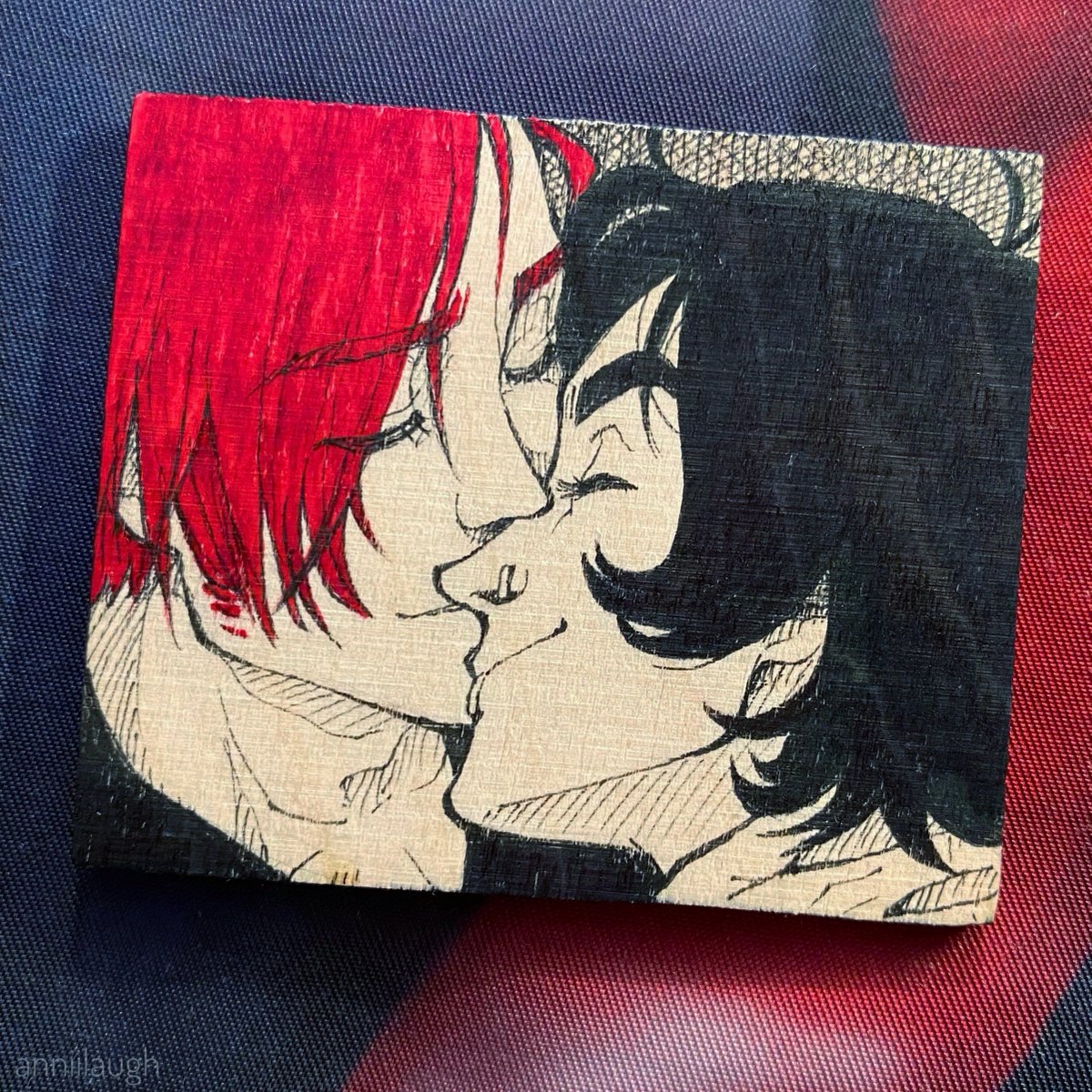 anniilaugh's tweet photo. Happy 14th ANNIversary!! ❤️🖤 Enjoy this wooden fridge magnet I made for you~

(Go read my dear friend @kindly_anni ’s web comic Transfusions, a wholesome (and hot!) vampire romance🙏👇)
#transfusionscomic #anniinart https://t.co/Deo9zd4xR3
