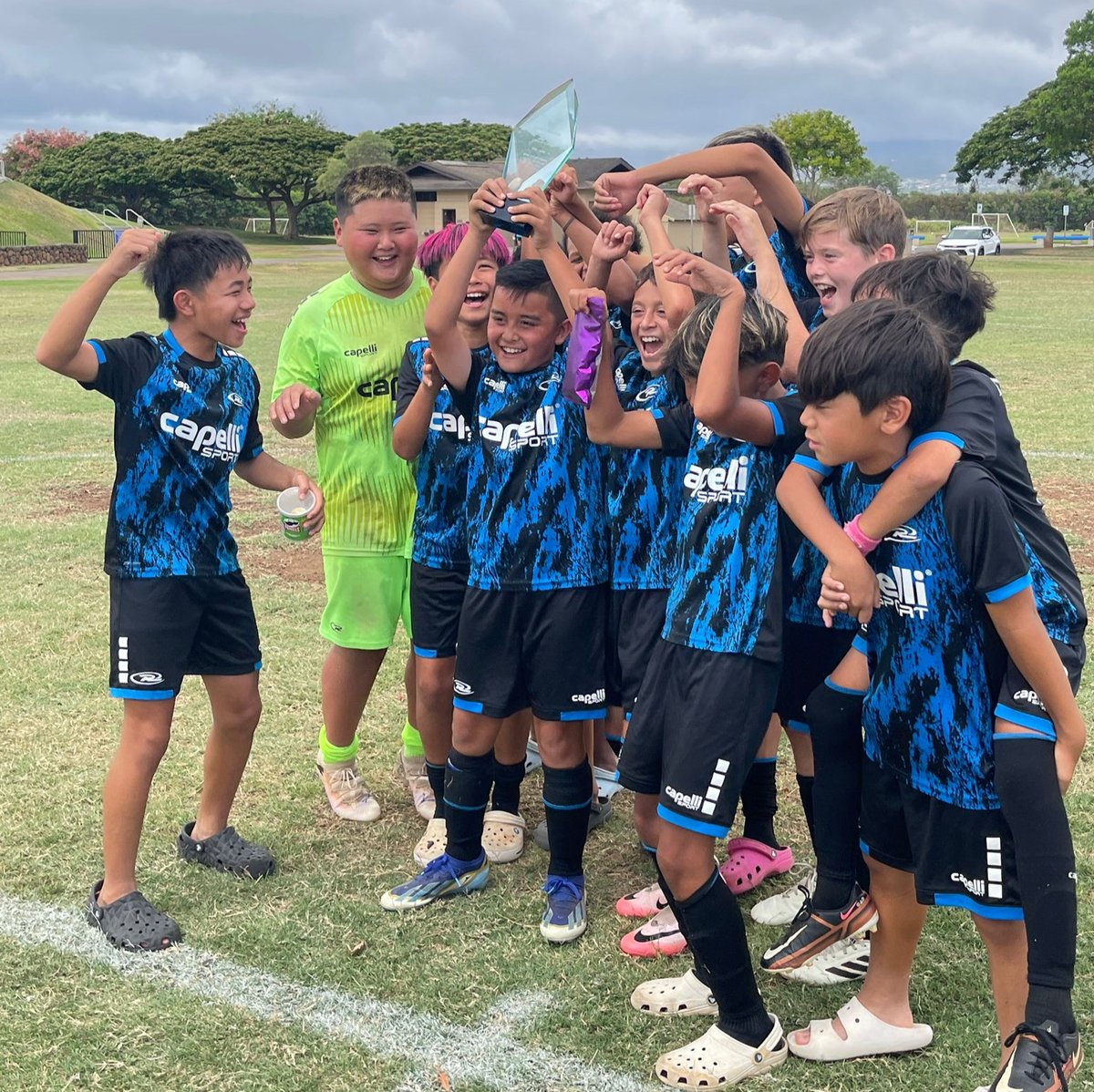 PacificRimCup's tweet photo. Pacific Rim Cup 2024 Powered by Deloitte Tohmatsu Consulting🌈

Huge Mahalo! Great second day⚽

#PacificRimCup
👉https://t.co/PmSxlucndV

#Hawaii #Honolulu #BlueUnited #SeattleSounders #MLS #SoccerClinic #SoccerTournament @deloitte_jp @OutriggerResort @IACETRAVEL https://t.co/qDatUAEL7I
