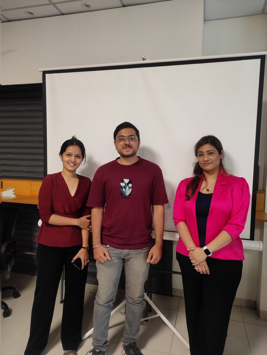 ParshavSharma1's tweet photo. Personal Branding and Networking by @thesnehataori &amp; Metal Health Awareness by Sneha Rathi. 
Another Successful Event Hosted by @LearnersDen, @Anmoldeep1509 @ofisindia #thesnehataori #SundayInspiration https://t.co/JH7pDizmxm