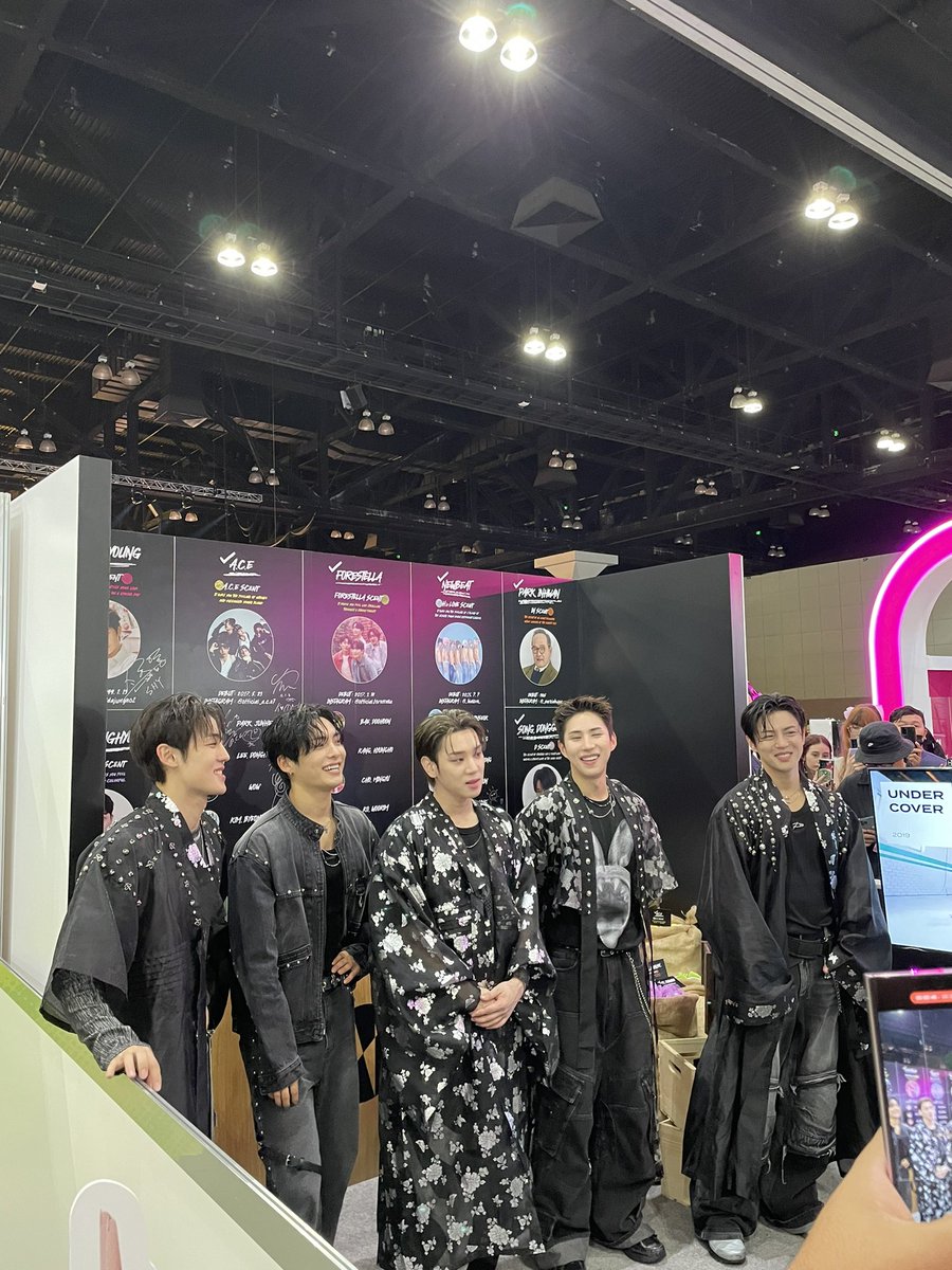 m__twts's tweet photo. Our favorite boys 🙂‍↕️❤️

@official_ACE7 #KCONLA #ACEinLA https://t.co/8zwJkAoiux