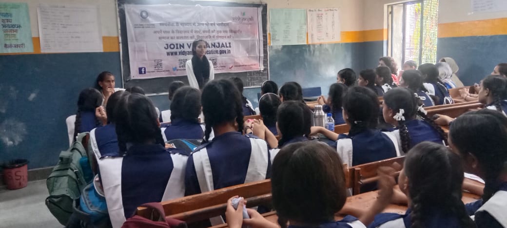 GgssHarsh's tweet photo. Day 7: Awareness about vidyanjali through the community under Siksha Saptah @GgssHarsh https://t.co/ArqMS06IYs