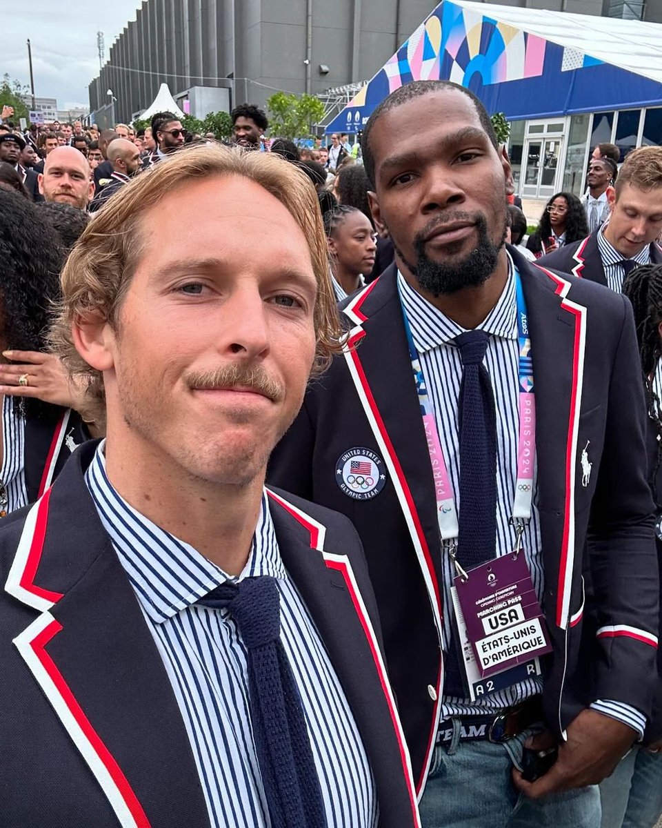 Taylor Averill with LeBron James, Steph Curry and Kevin Durant. #Paris2024 🏐🏀