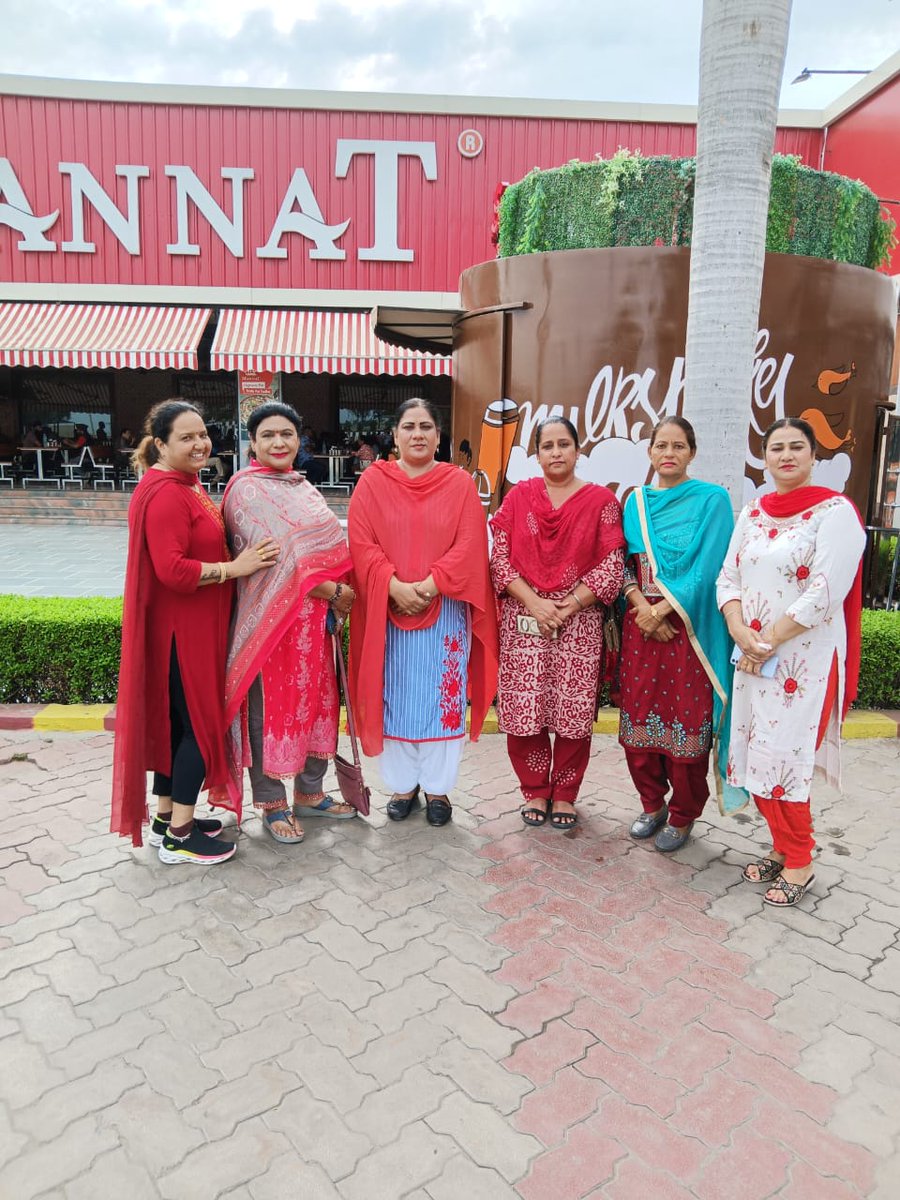 PunjabPMC's tweet image. है तैयार हम 
 कब तक????
 न्याय का हक मिलने तक
#NariNyayAndolan 
#NariMangeNyay