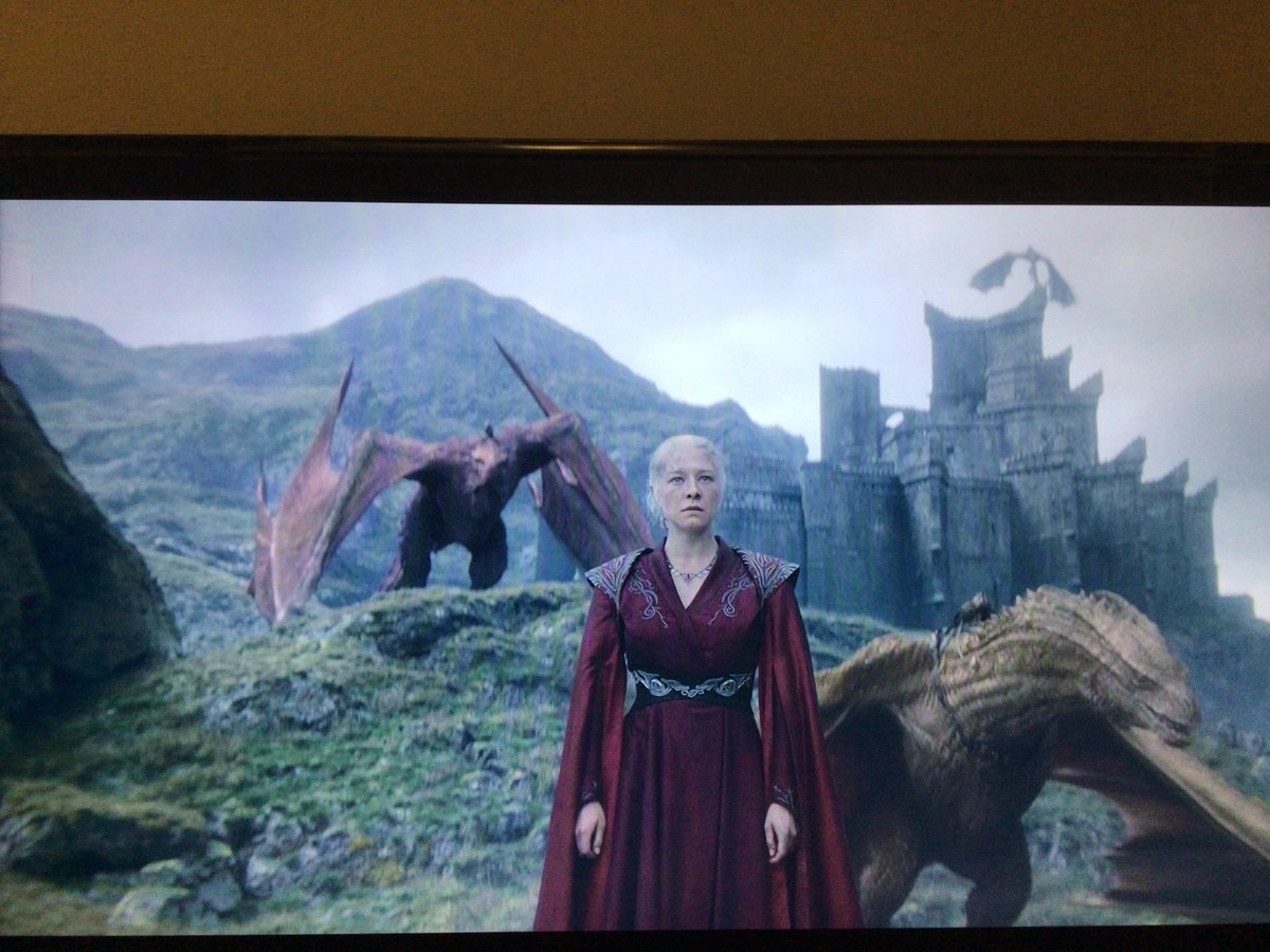 DOOBIEMINAJ's tweet photo. #HouseOfThedragon  this gave me chills !! Let’s go Ray Ray https://t.co/qmQsM2wY0w