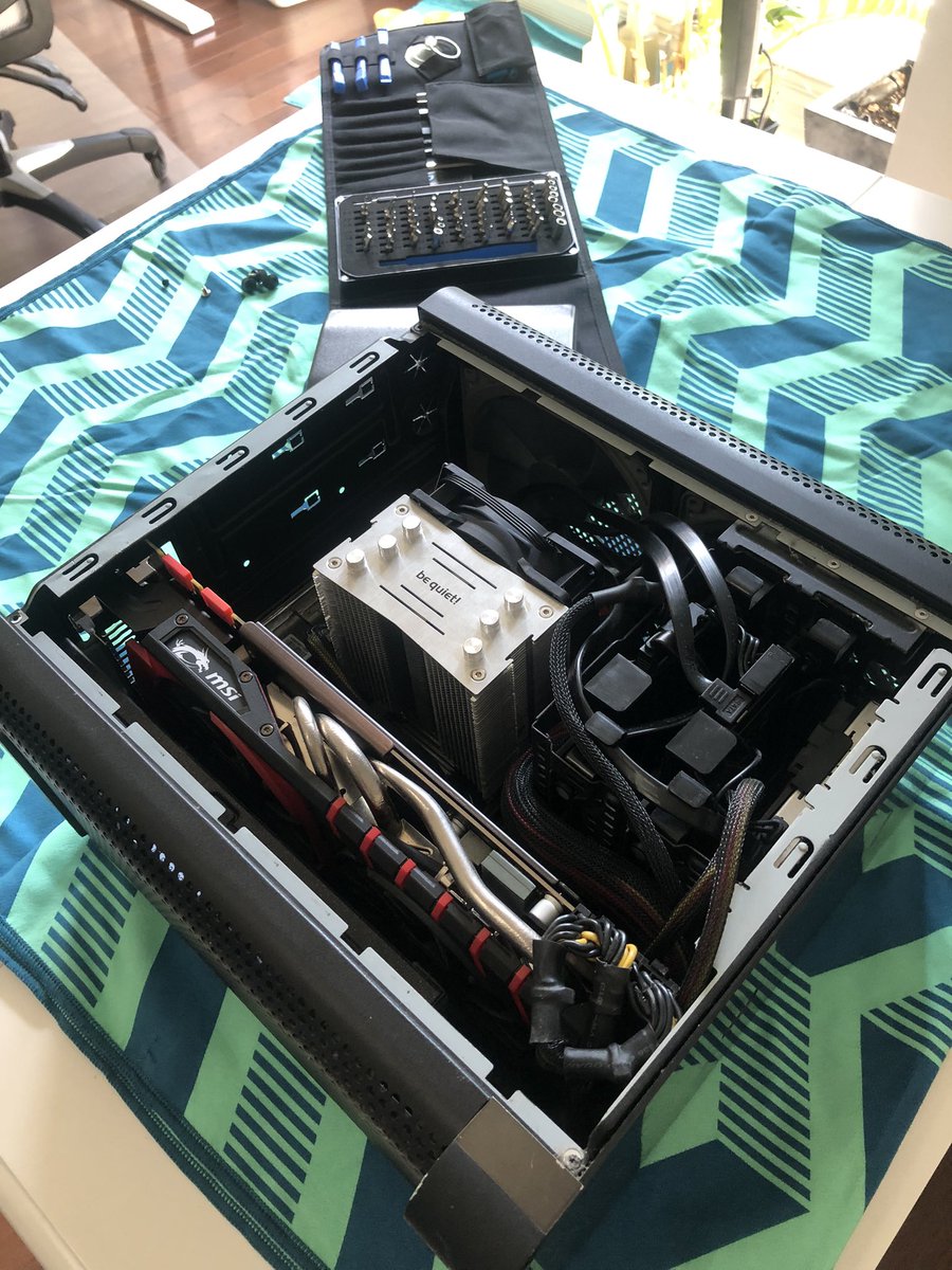 StephanTanguay's tweet photo. New Case, New Challenges!
Had some voltage issues with my mini ITX gaming workstation, so I had to switch to an even smaller mini ITX case I had on hand. Still need to optimize it more, but it all fit in the end! #MiniITX #GamingSetup  #workinprogress https://t.co/qzU4eDa66D