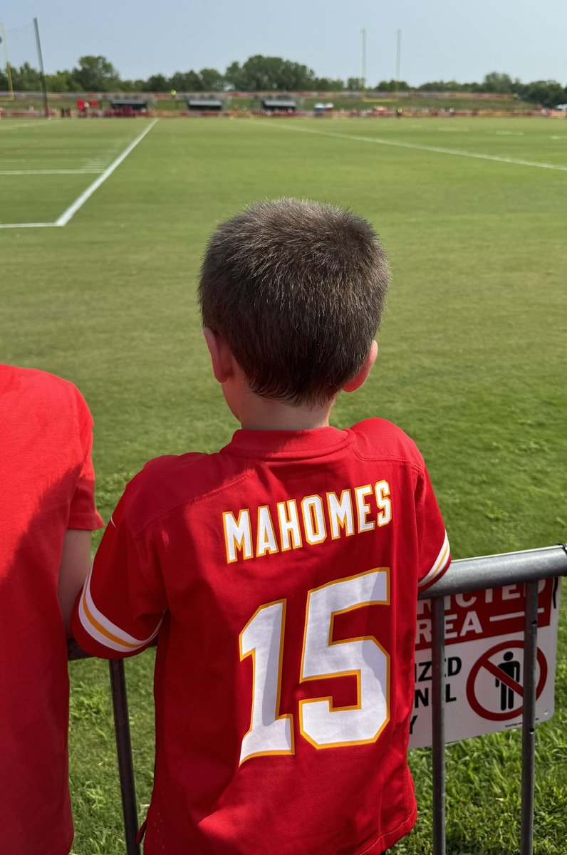 Took Rhett to the KC Chiefs training camp on Friday. Rhett was so excited that @Djmiller2424 signed his football. DJ even asked Rhett his name and wished him a good recovery with his broken leg! Thank you DJ Miller for making a 6 year olds first training camp a memorable one! 🏈