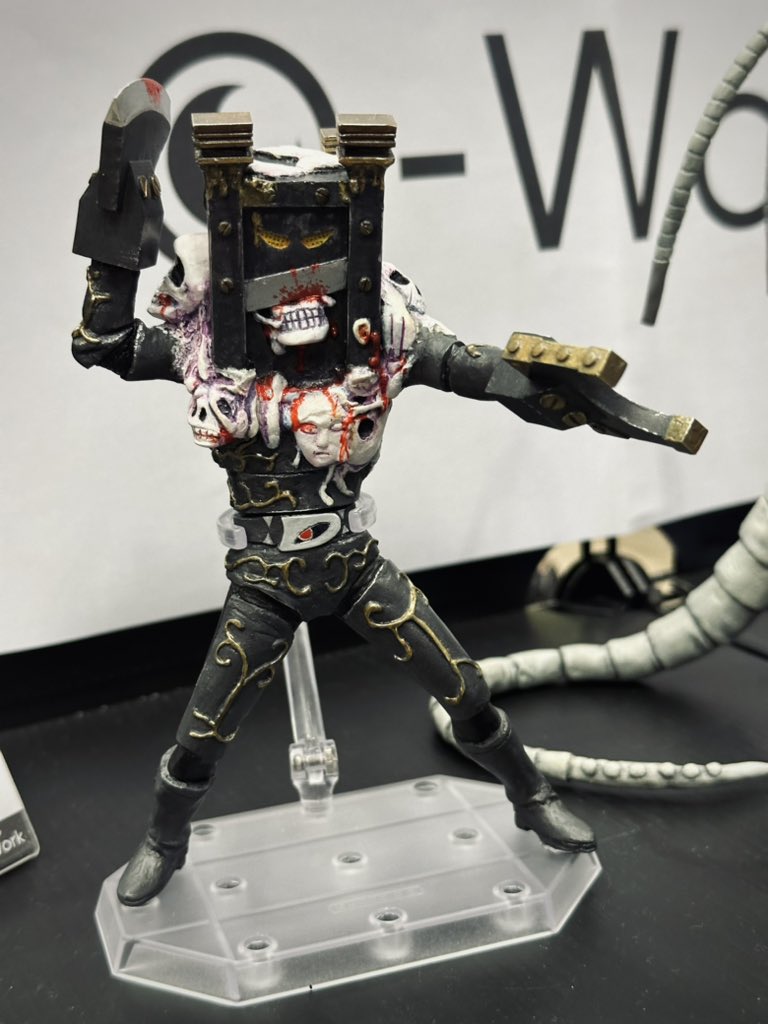 今日の怪人その2。この令和にギロチンデスパーですよ最高。背面も見せ