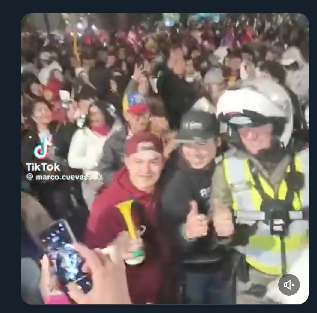 rjimenezw's tweet image. En eso está @Carabdechile en lugar de parar la fiesta en Providencia @evelynmatthei y tus inspectores tan machitos que corren a poner multas por ruidos molestos @Muni_provi puros cobardes APAGARON 1414 la comuna indefendible y con impuestos altísimos