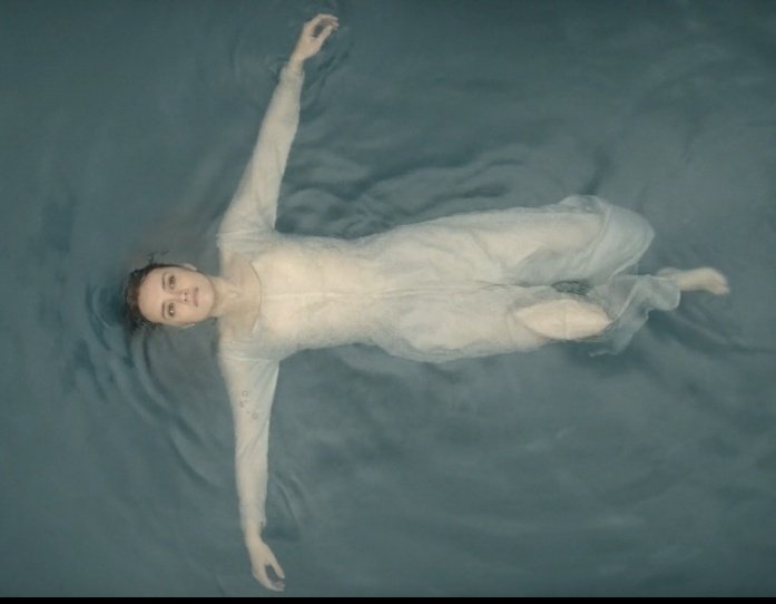 ayyyooo0305's tweet photo. such a waste of screen time.. bitch go do your water ballet somewhere else we don't give a fvck !!! https://t.co/0jRlA9GMzu