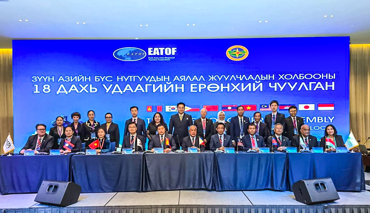 ybkarimhamzah's tweet photo. The recent 18th General Assembly of East #Asia Inter-Regional Tourism Forum #EATOF was held in Tuv #Mongolia & it ended on a high note. We were there & got positive outcomes. It's theme was “Bridging Global & Local” & was attended by 10 member countries @JapenSarawak @rtm_swk https://t.co/rAUT0Xc2qQ