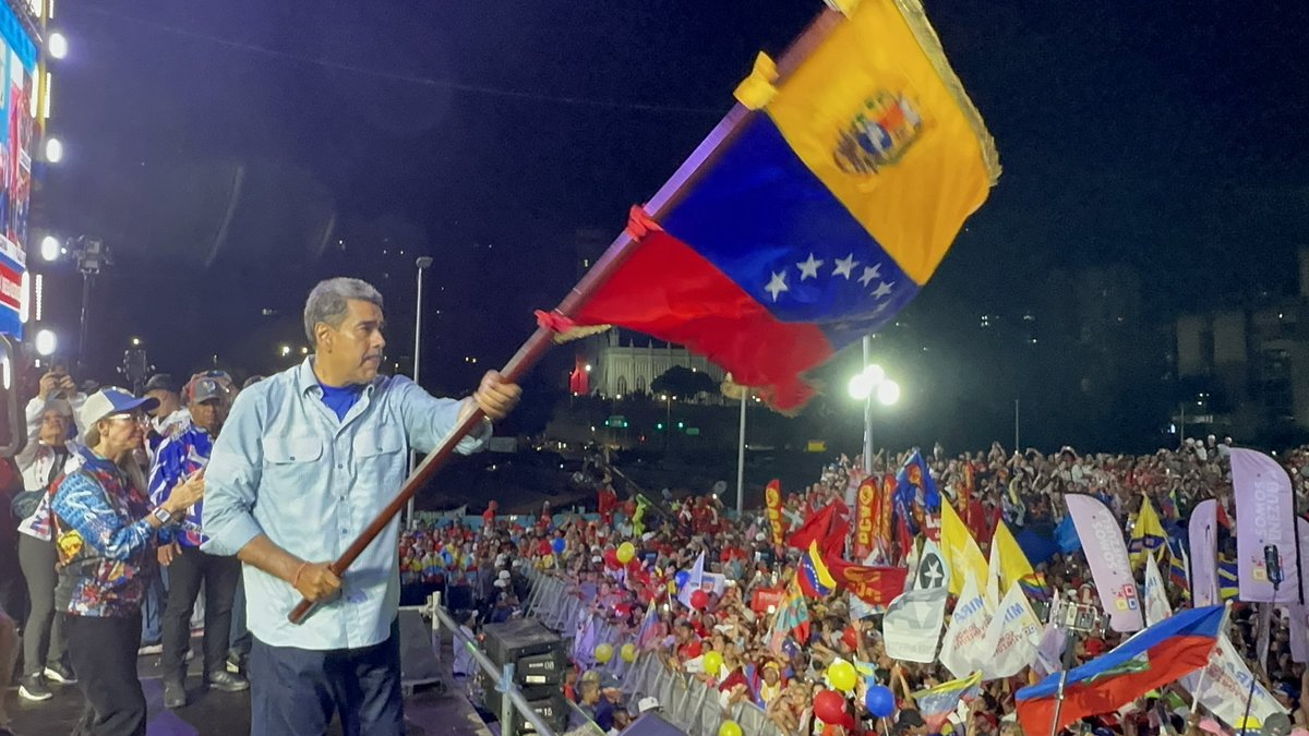 #ÚltimoMinuto| luego de solventar una agresión en contra del sistema de transmisión de datos habiendo llegado el 80% emitimos un primer boletín irreversible. 

Nicolás Maduro 
5150092 
51,20%

Edmundo González. 4.445.948 
44,2%