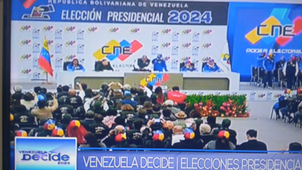 Elecciones en Venezuela | CNE declara ganador a Nicolás Maduro, con el 51,2% de los votos por sobre Edmundo González, con 44,2%.