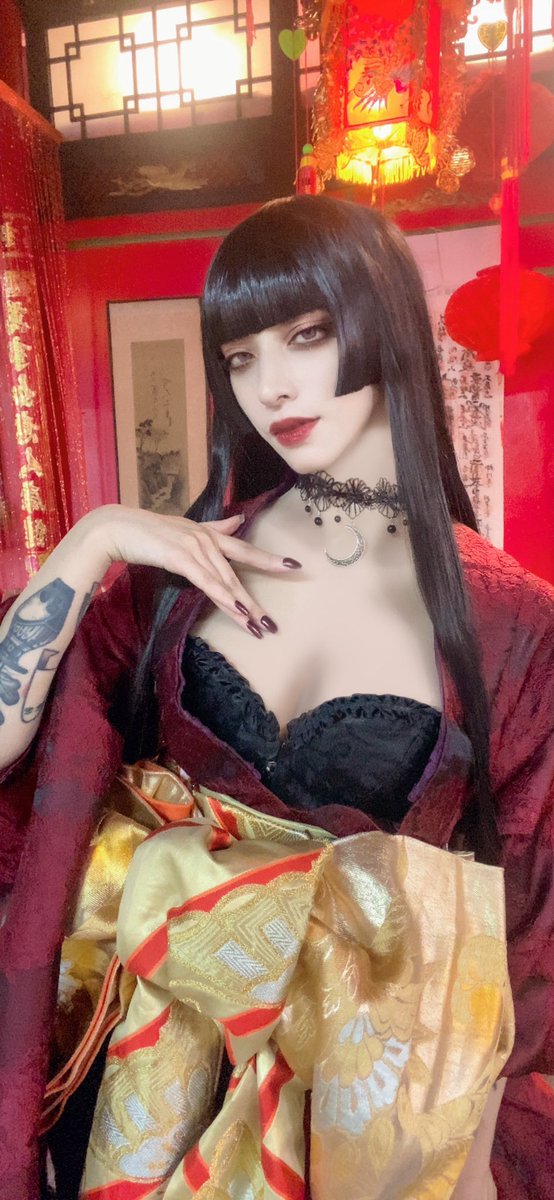 Gabrfemto's tweet photo. 侑子さん🦋 https://t.co/Vt4SZRev21