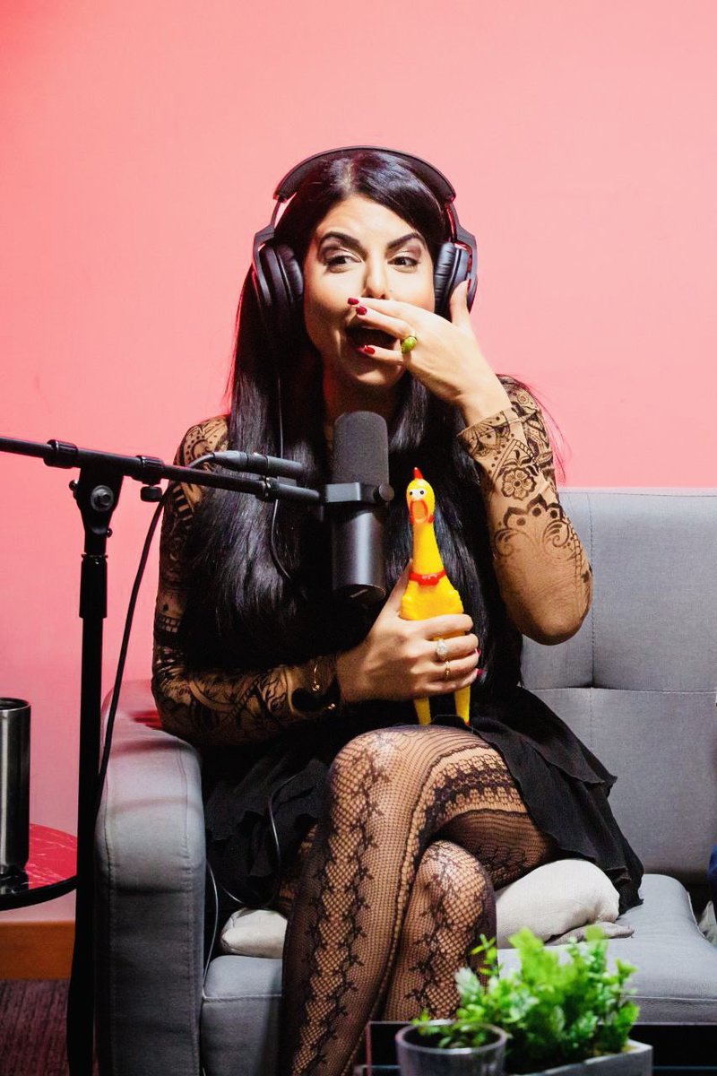 Ganamos 🇻🇪
Ganó la patria 🇻🇪
Ahora nos toca reconstruir la convivencia 🇻🇪

A todos los que me insultaron le extiendo mis brazos; a todos los que me quieren mi amor y respeto.

Nicolás Maduro 
5.150.092 - 51,20%

Edmundo González. 
4.445.948 - 44,2%