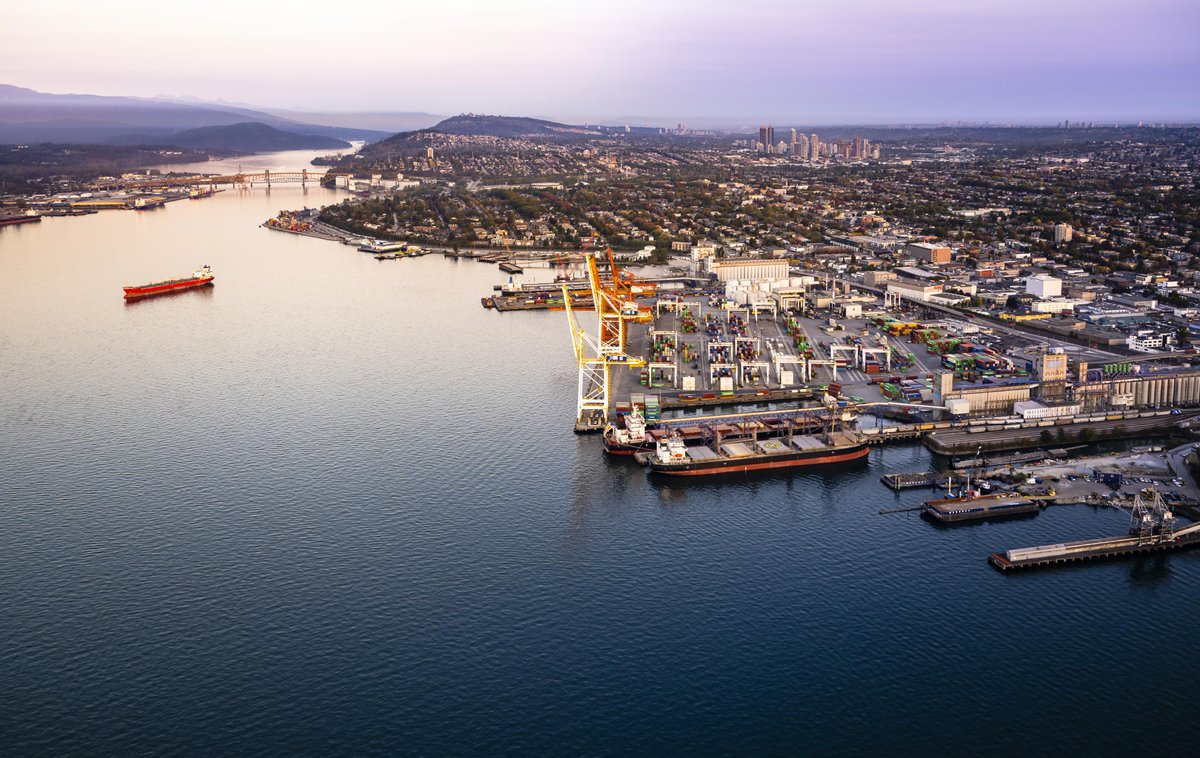 PortVancouver's tweet photo. Trade is the ultimate team sport, and we are incredibly thankful to the thousands of workers across the Port of Vancouver who are working in the heat to move your goods every single day. Thank you to all the unsung heroes behind the scenes moving what matters. https://t.co/Wr86qs1GTi