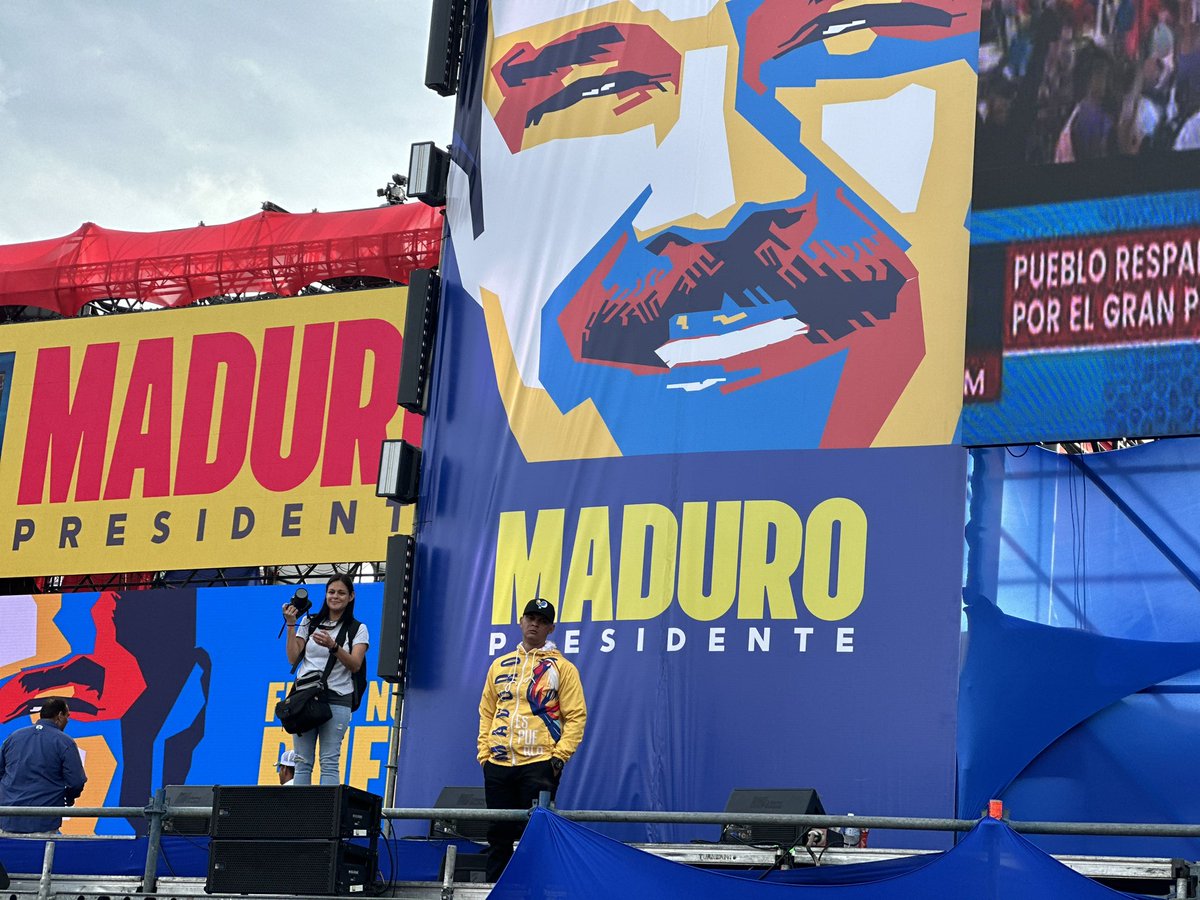 Great victory for <a href="/NicolasMaduro/">Nicolás Maduro</a> 51.2%. The people of Venezuela have spoken. We must respect and defend the sovereign will of the Venezuelan people. Happy birthday day once again to Hugo Chavez, the people have once again defended your legacy. It is socialism