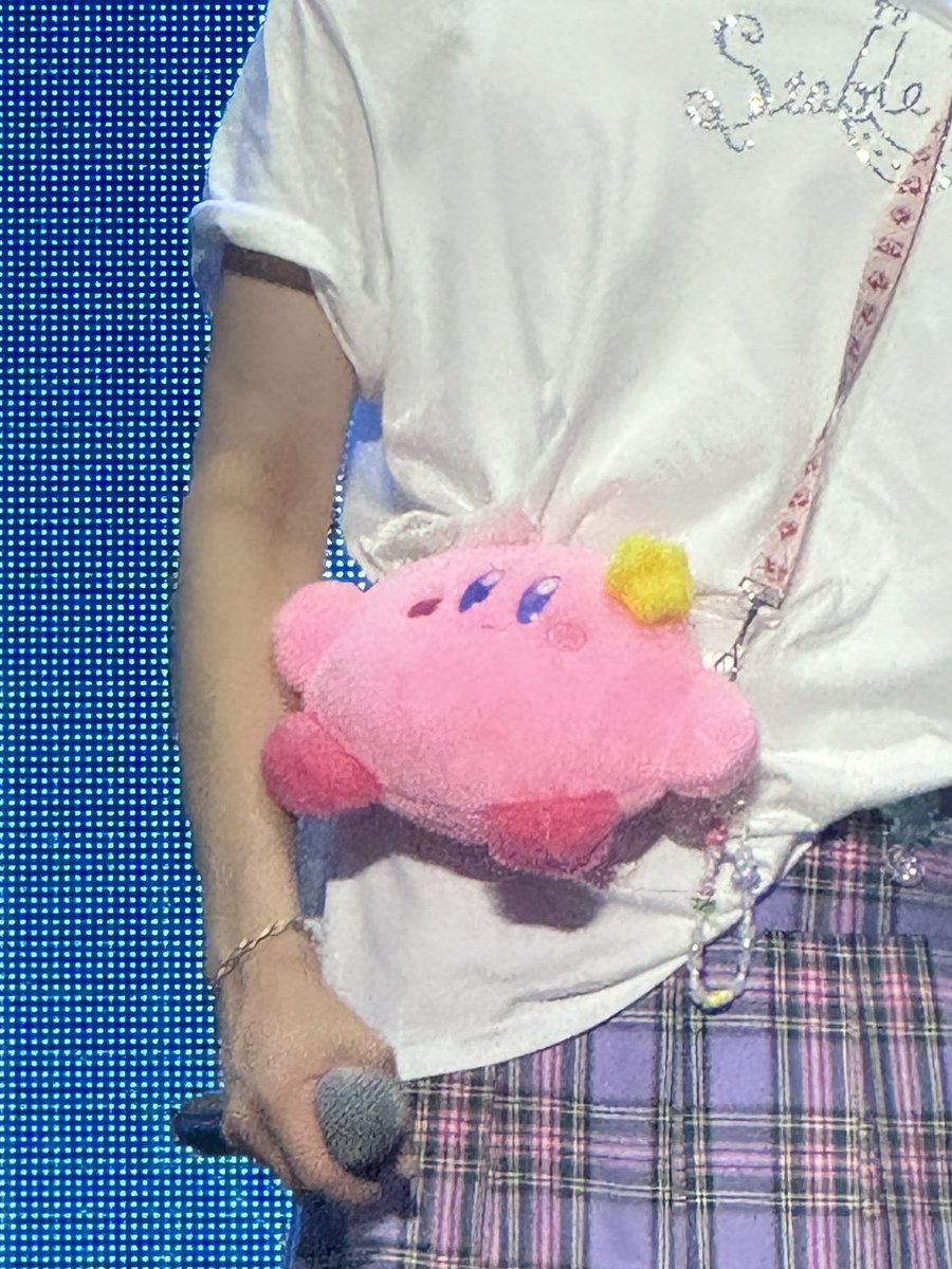 lux4eva's tweet photo. 기염이 보고 왓음 https://t.co/rG1a7fF7pI