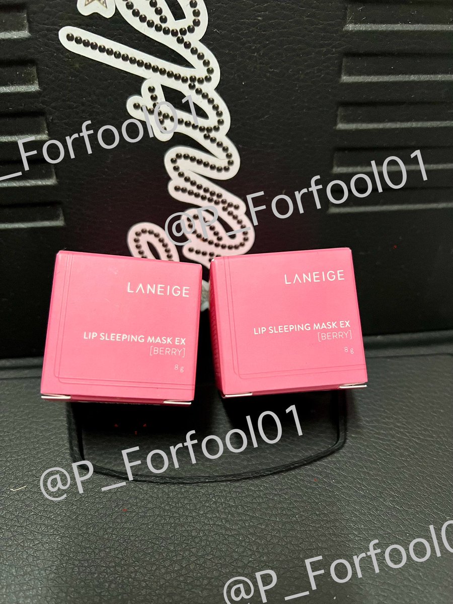 P_Forfool01's tweet photo. #พร้อมส่ง LANEIGE Lip Sleeping Mask EX กลิ่น [BERRY] ขนาด 8 g.
ยังไม่เคยแกะกล่อง 
* มี 1 กล่องบุบเล็กน้อยมาอยู่แล้ว* 
** ป้าย exp. 2025/12 ( ธันวาปีหน้าค่ะ )
ปล่อย 2 กล่อง 230.- ส่งฟรี
แยกกล่อง กล่องละ 120.- ส่ง 20.-
#ส่งต่อคสอ #ส่งต่อเครื่องสำอาง
#ส่งต่อสกินแคร์ #LANEIGE https://t.co/MuIPr0oW0a